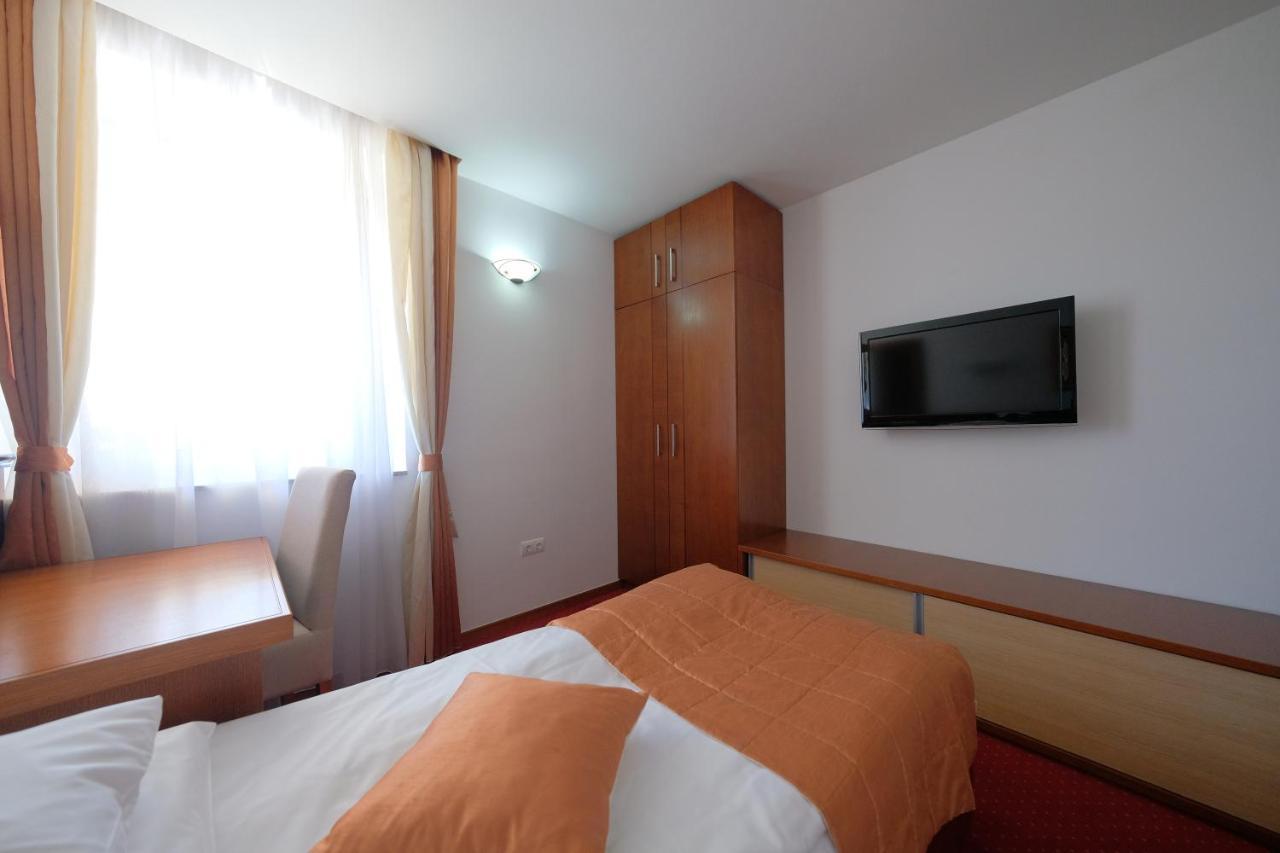 Motel Mujanic Sarajevo Mostarsko Raskrsce Buitenkant foto