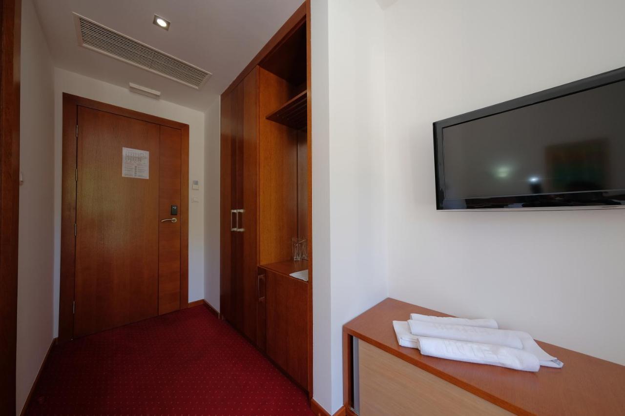 Motel Mujanic Sarajevo Mostarsko Raskrsce Buitenkant foto